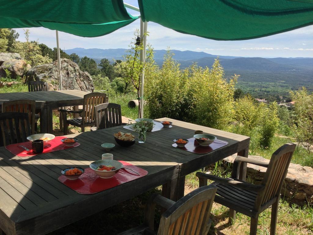 Hotel La Canela Piedralaves Extérieur photo